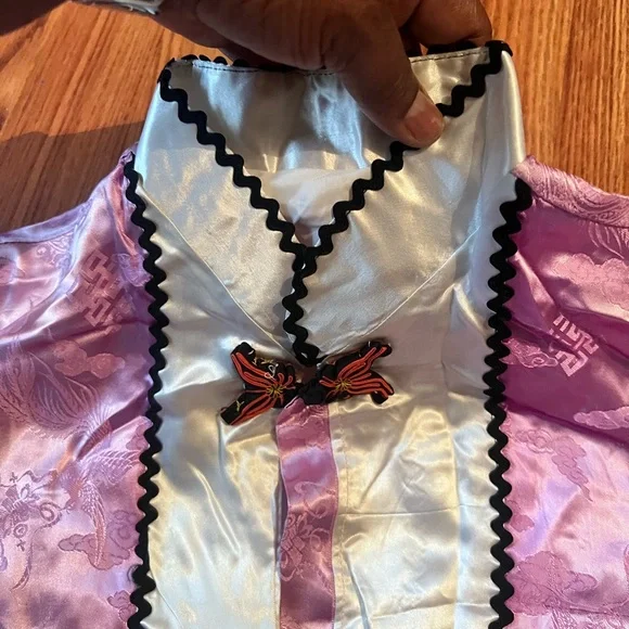 Asian Robe - Picture 3 of 8